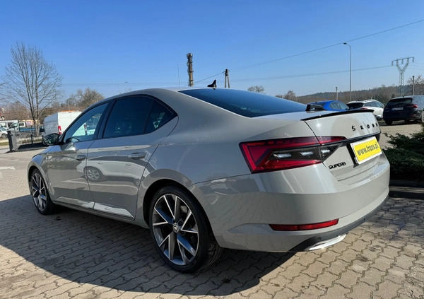 Skoda Superb cena 123900 przebieg: 119000, rok produkcji 2022 z Gorzów Wielkopolski małe 254